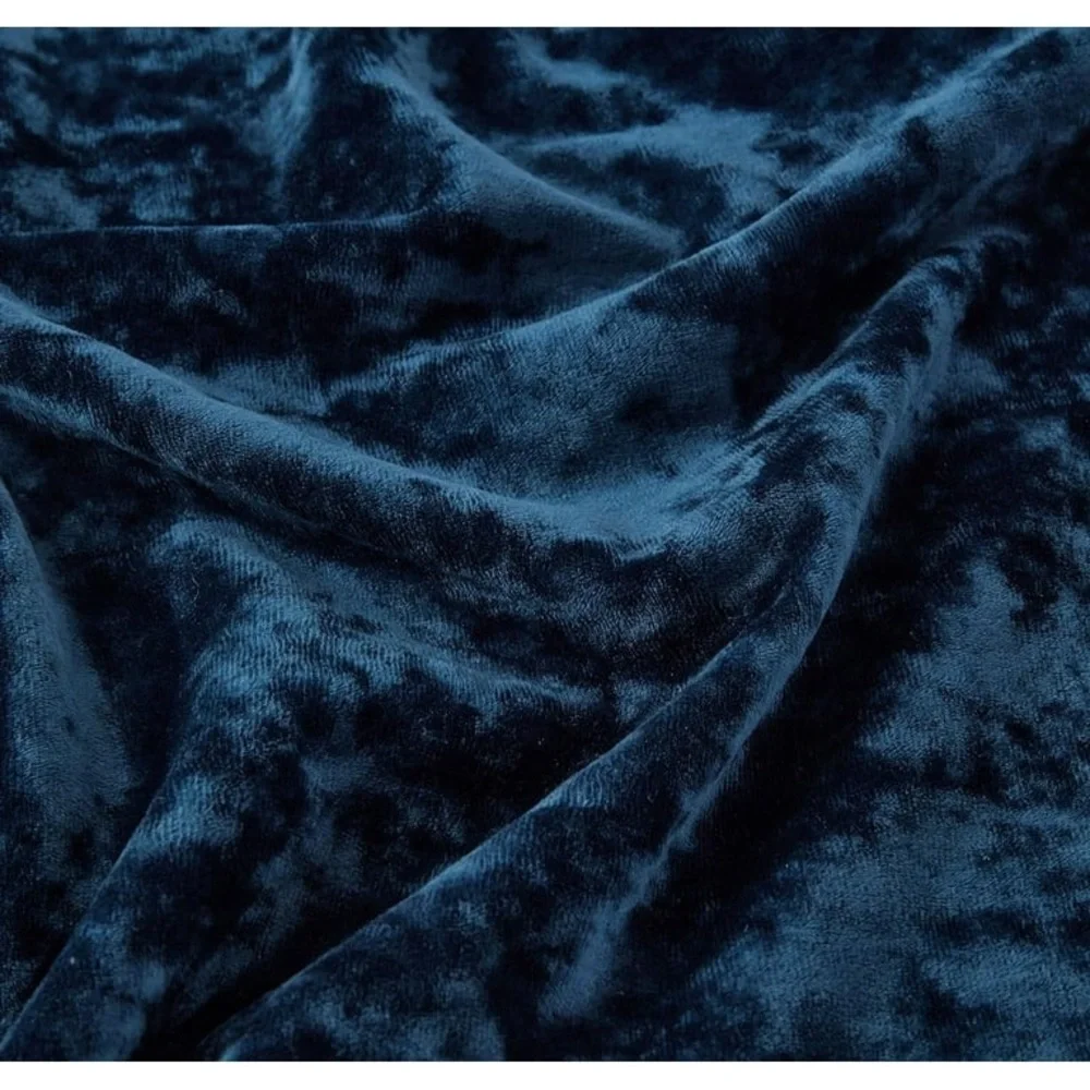 Elegant Blue Velvet Curtain set - Picture 7 of 8
